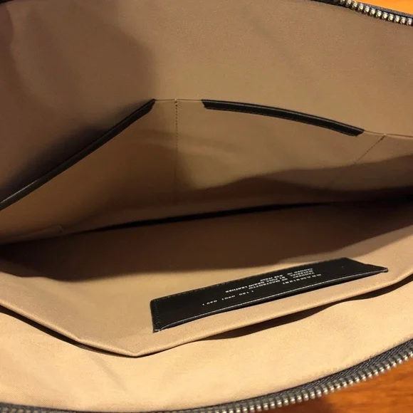 GRAMS(28) EUC 120 Leather Folio Nappa Black Laptop Case Holder Zip - Picture 6 of 11